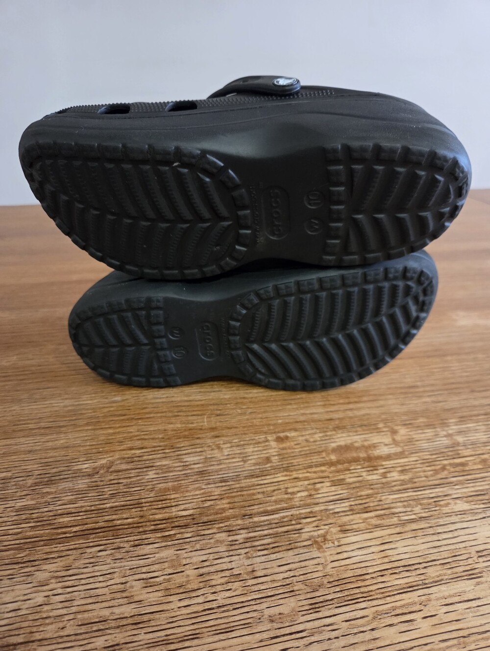 CROCS Women's Platform Clog In Black Size 10 - Picture 8 of 9